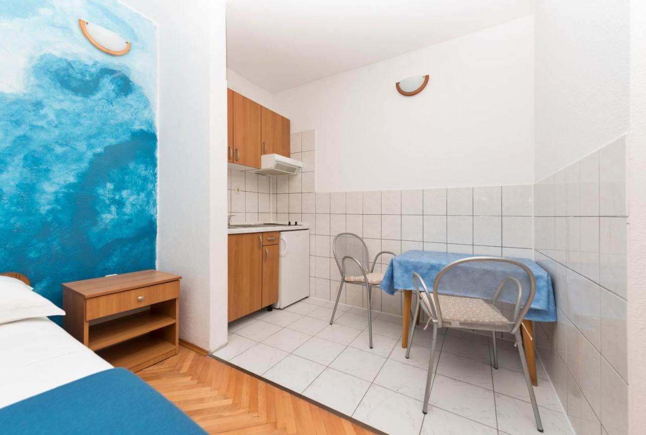 Apartmani Petracie 德尔韦尼克 外观 照片