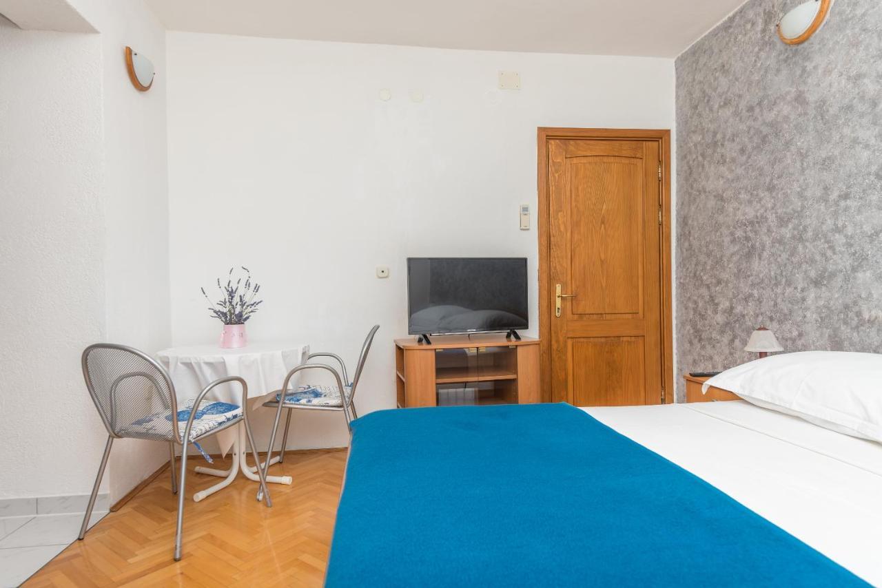 Apartmani Petracie 德尔韦尼克 外观 照片