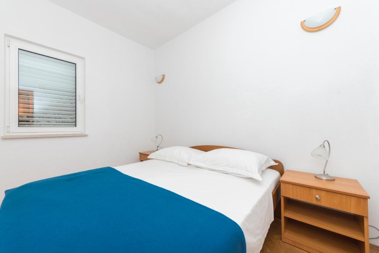 Apartmani Petracie 德尔韦尼克 外观 照片